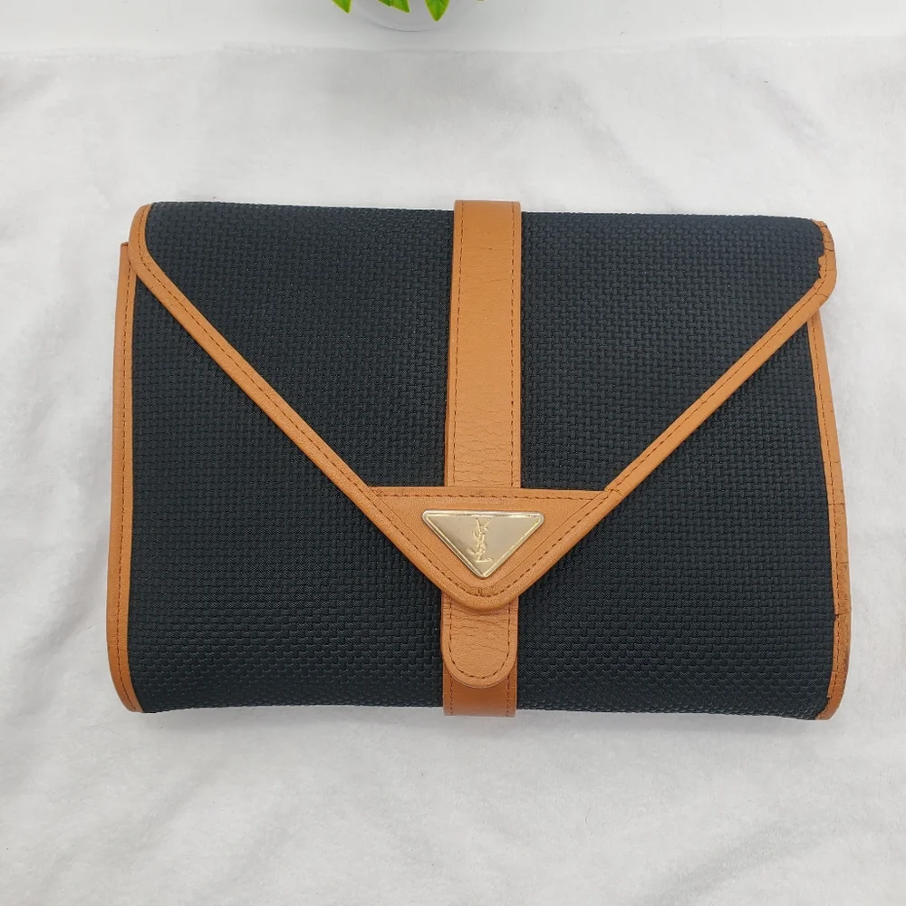 ☆☆ YSL Black and Tan Envelope Clutch with Logo - Picture 15 of 15